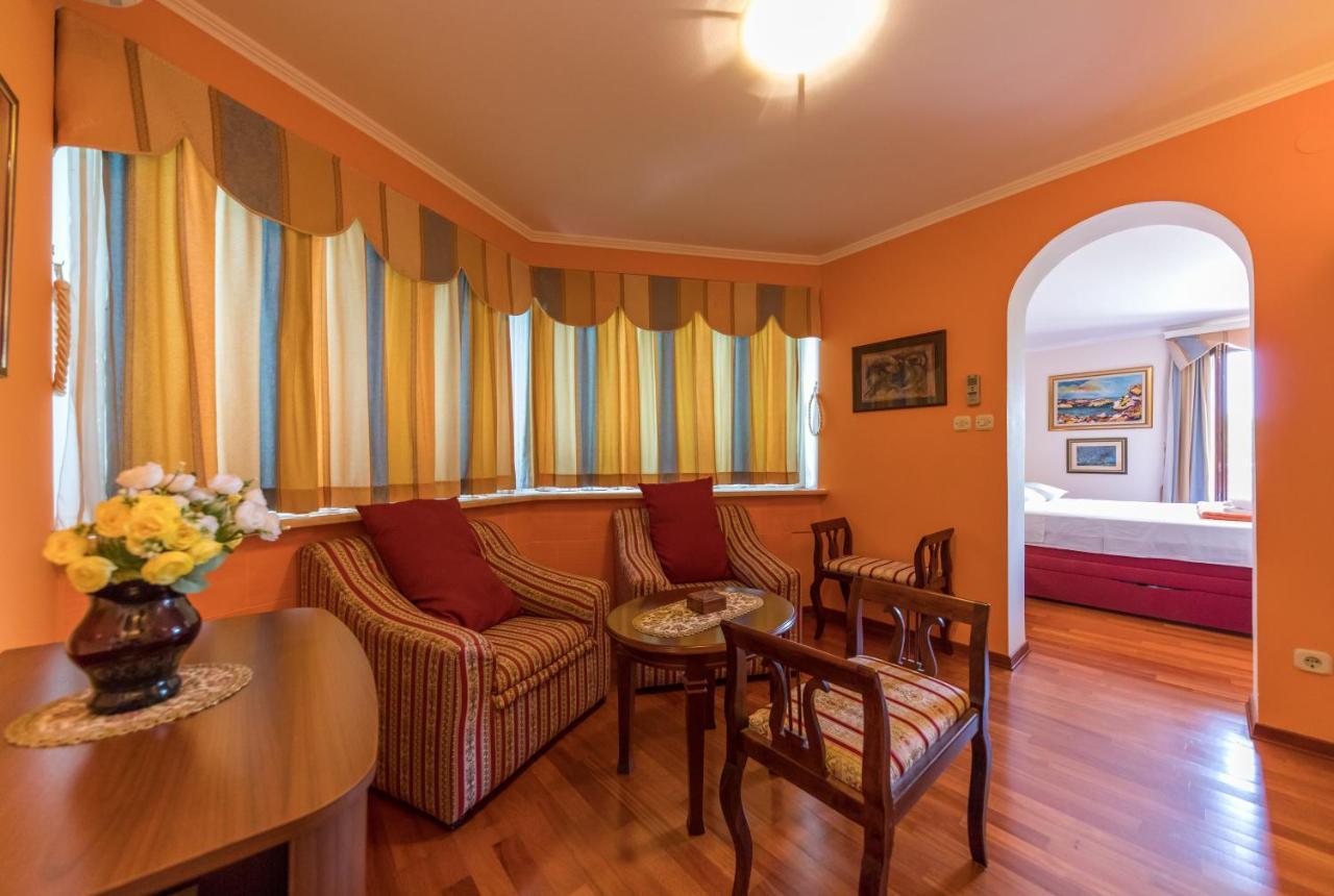 Holiday Home Lapad Beach Royal Dubrovnik Exterior photo
